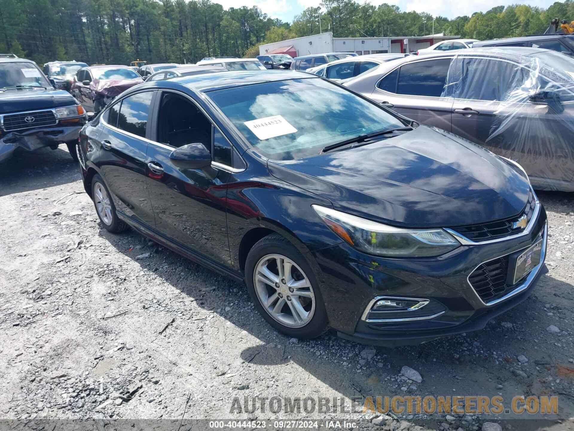 1G1BE5SM0H7123011 CHEVROLET CRUZE 2017