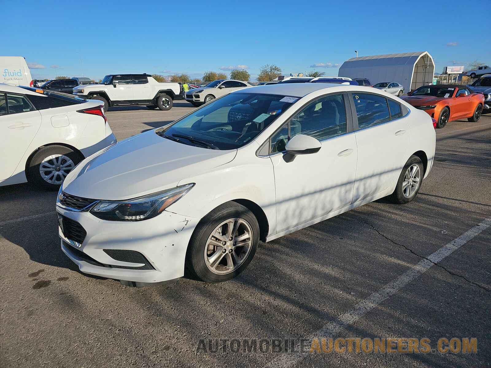 1G1BE5SM0J7156970 Chevrolet Cruze 2018