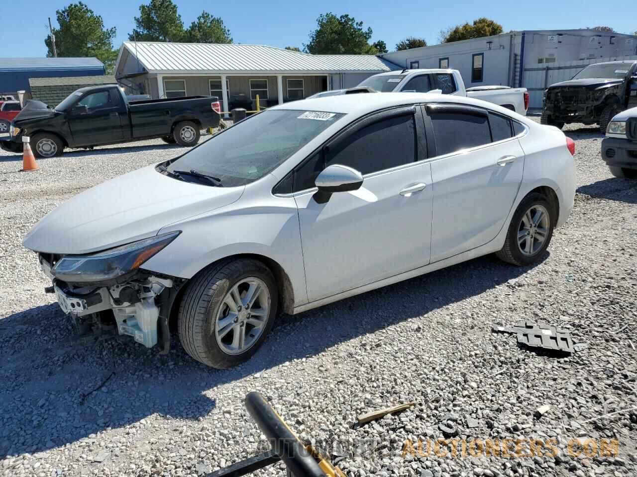 1G1BE5SM0J7181058 CHEVROLET CRUZE 2018