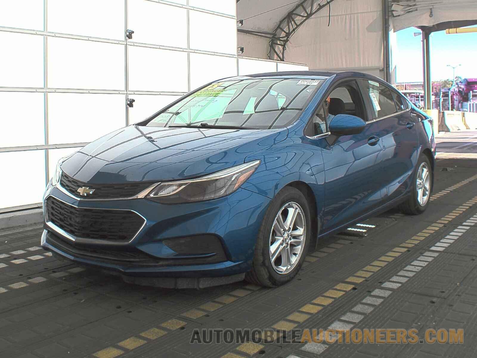 1G1BE5SM0J7228914 Chevrolet Cruze 2018