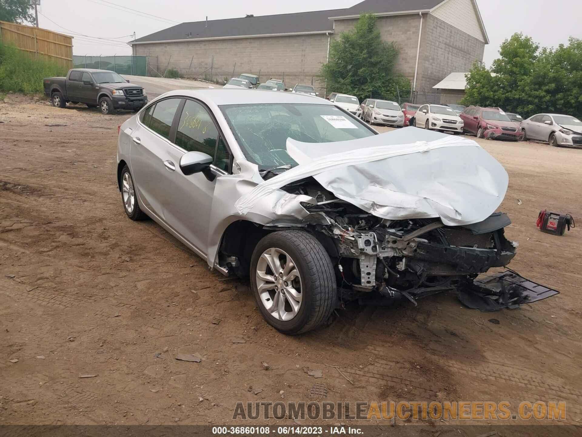 1G1BE5SM0K7114297 CHEVROLET CRUZE 2019