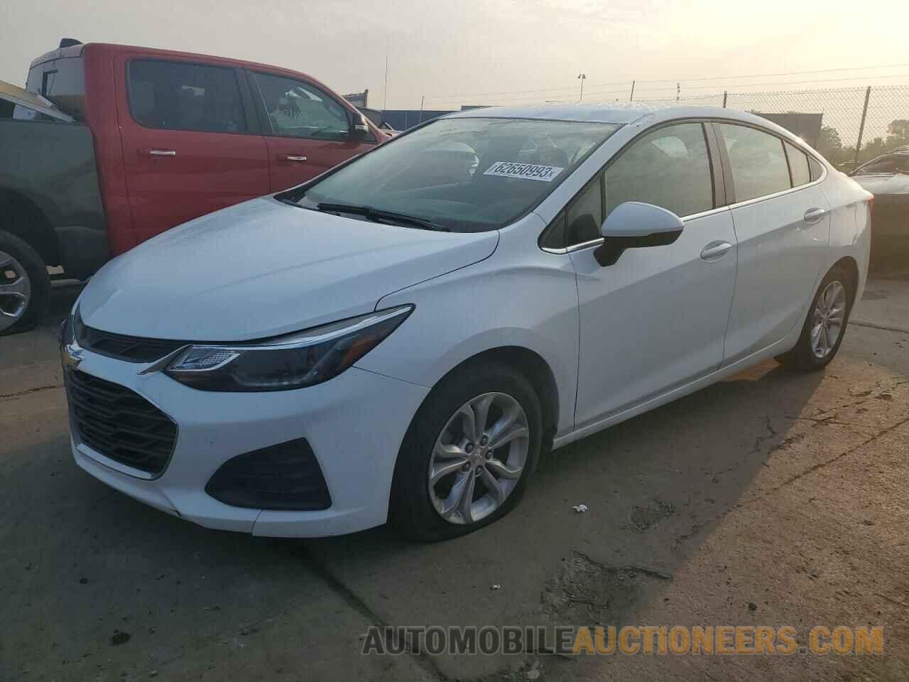 1G1BE5SM0K7140043 CHEVROLET CRUZE 2019