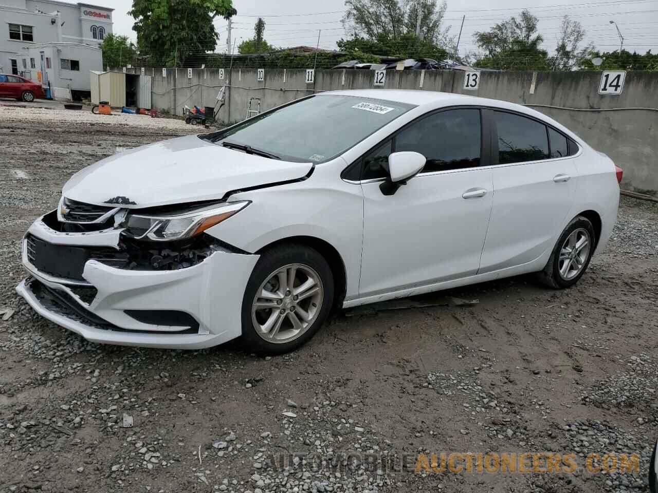 1G1BE5SM1H7180186 CHEVROLET CRUZE 2017