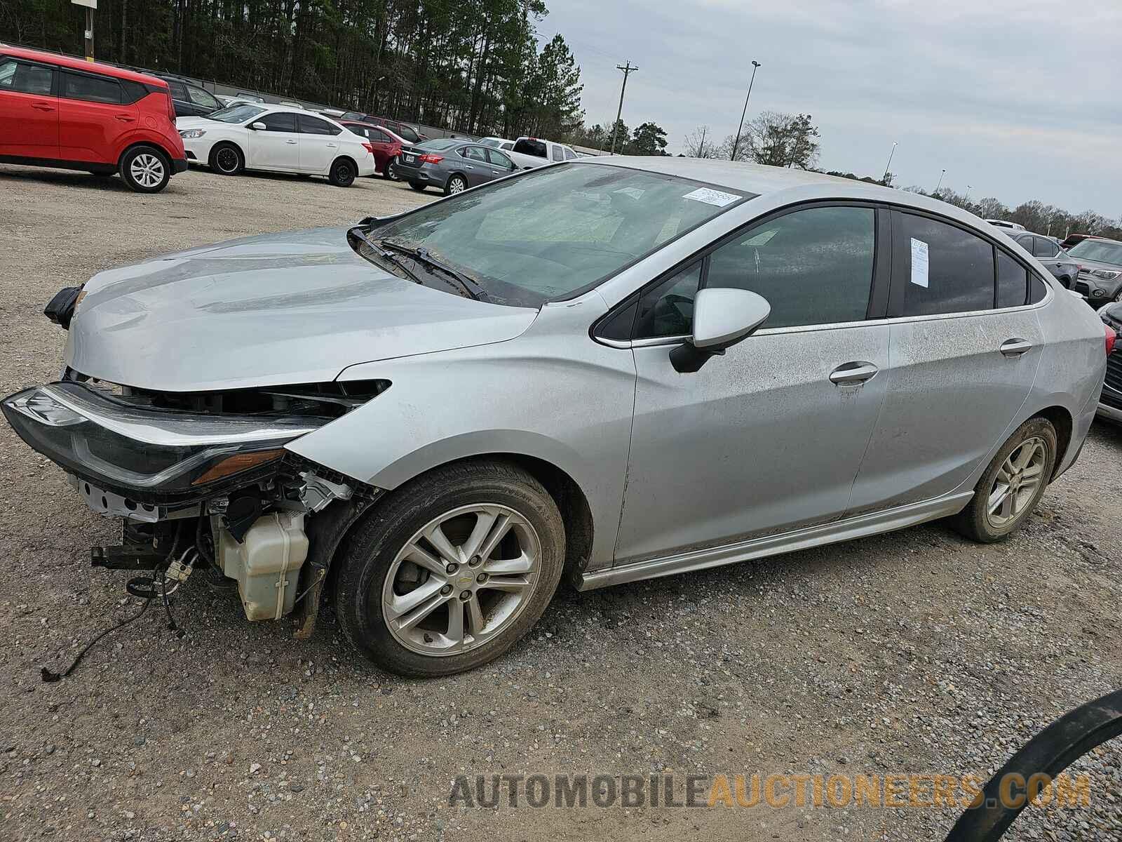 1G1BE5SM1H7262368 Chevrolet Cruze 2017