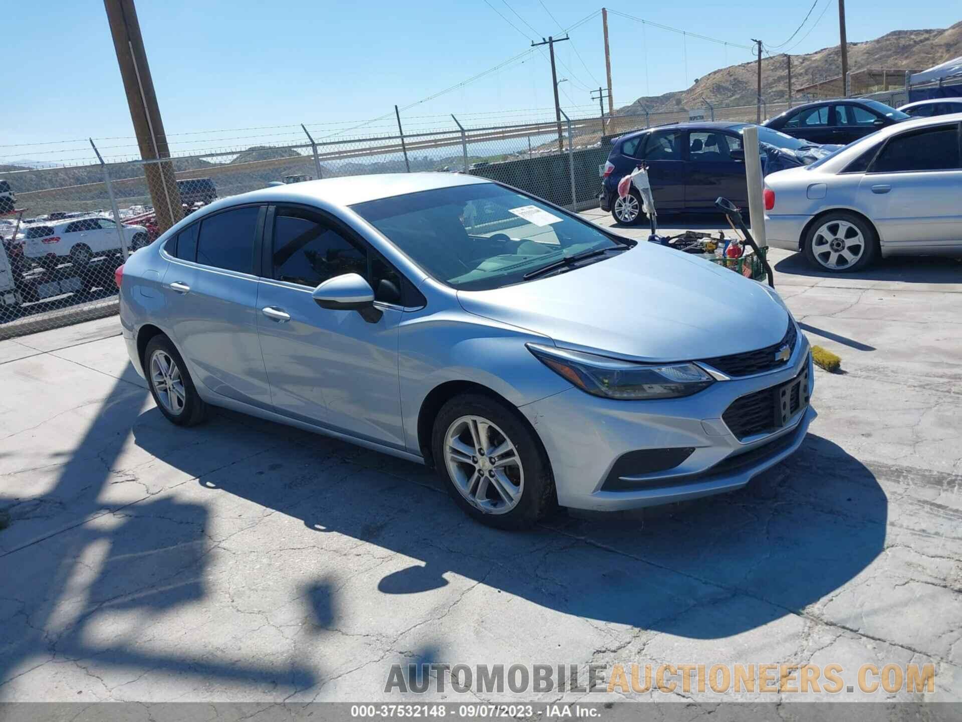 1G1BE5SM1J7116333 CHEVROLET CRUZE 2018