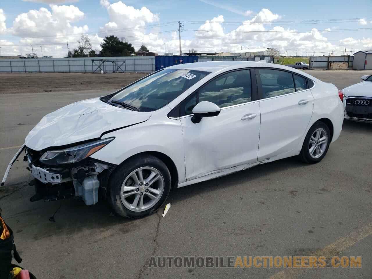 1G1BE5SM1J7139837 CHEVROLET CRUZE 2018