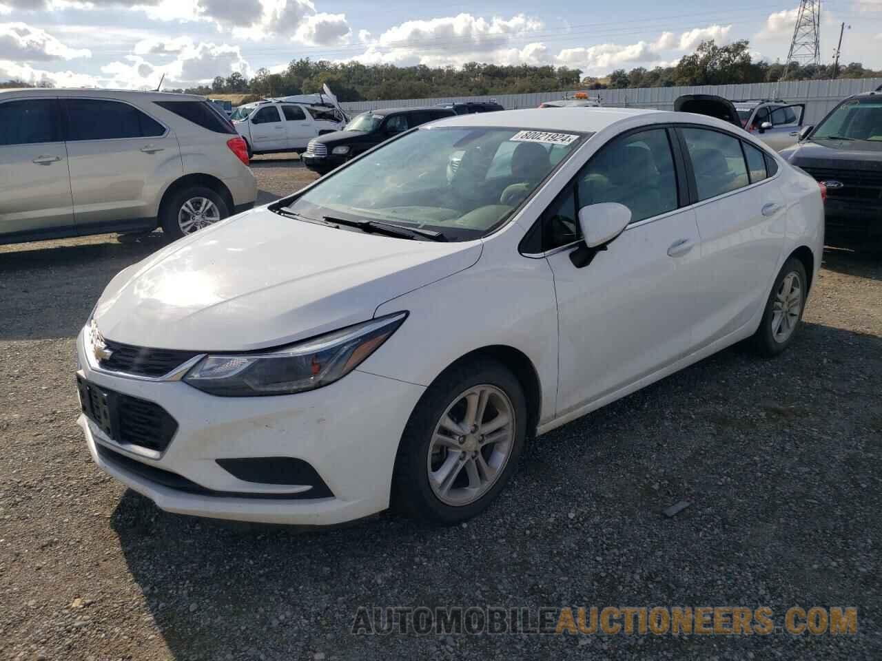 1G1BE5SM1J7177262 CHEVROLET CRUZE 2018