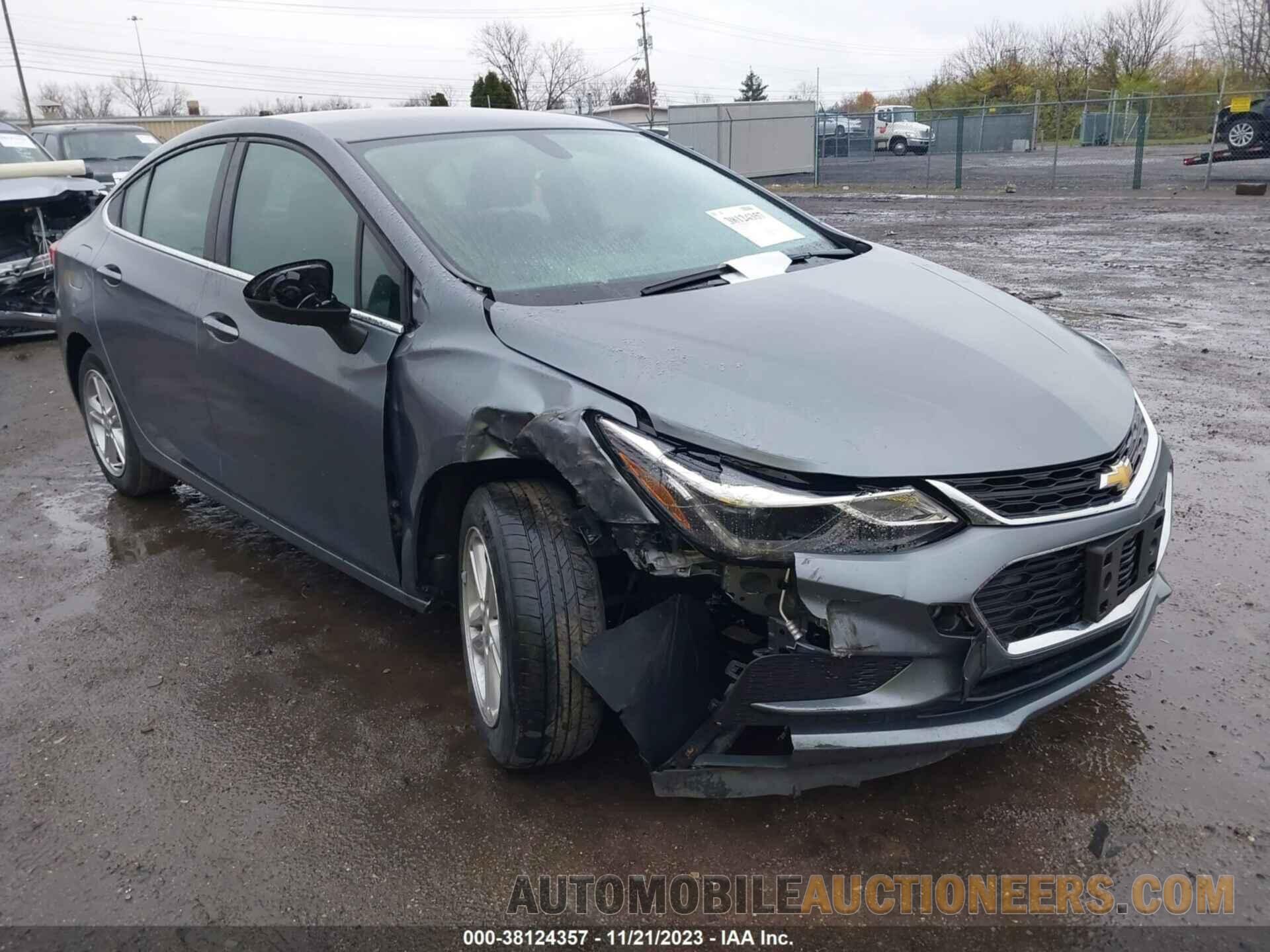 1G1BE5SM1J7181215 CHEVROLET CRUZE 2018