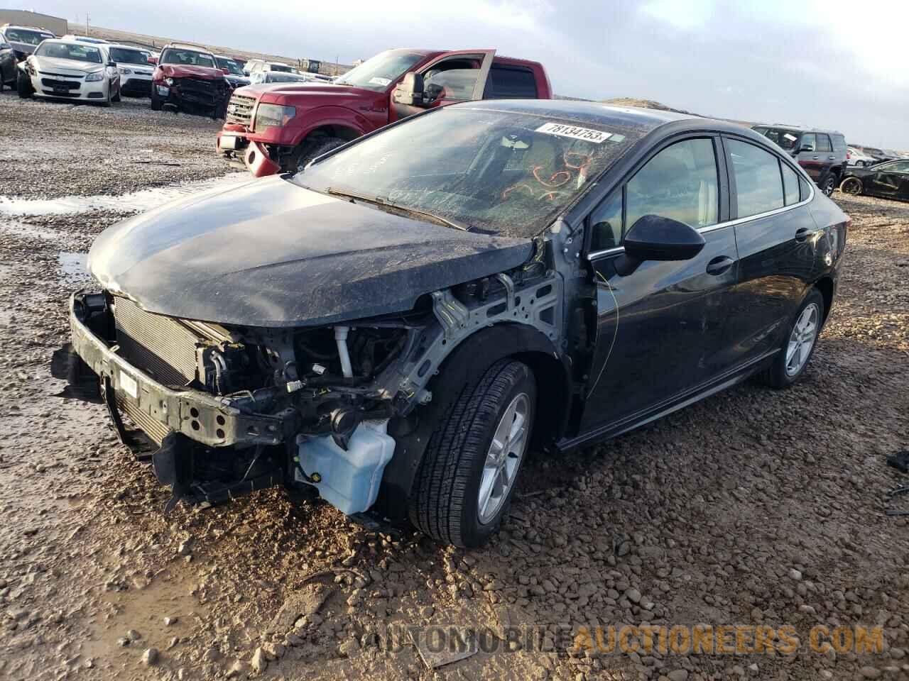 1G1BE5SM1J7182686 CHEVROLET CRUZE 2018