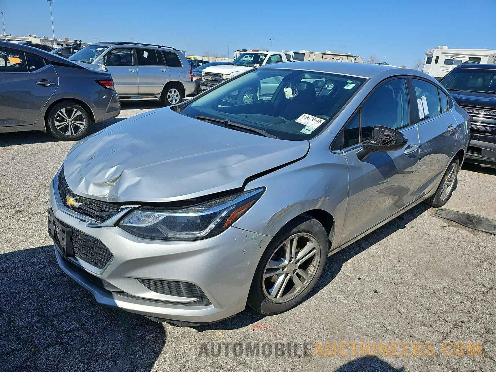 1G1BE5SM1J7192280 Chevrolet Cruze 2018