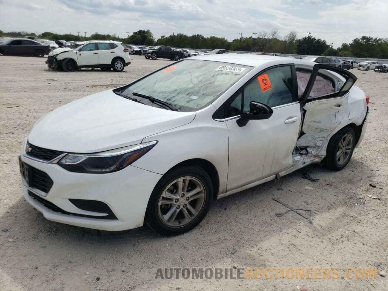 1G1BE5SM1J7237203 CHEVROLET CRUZE 2018