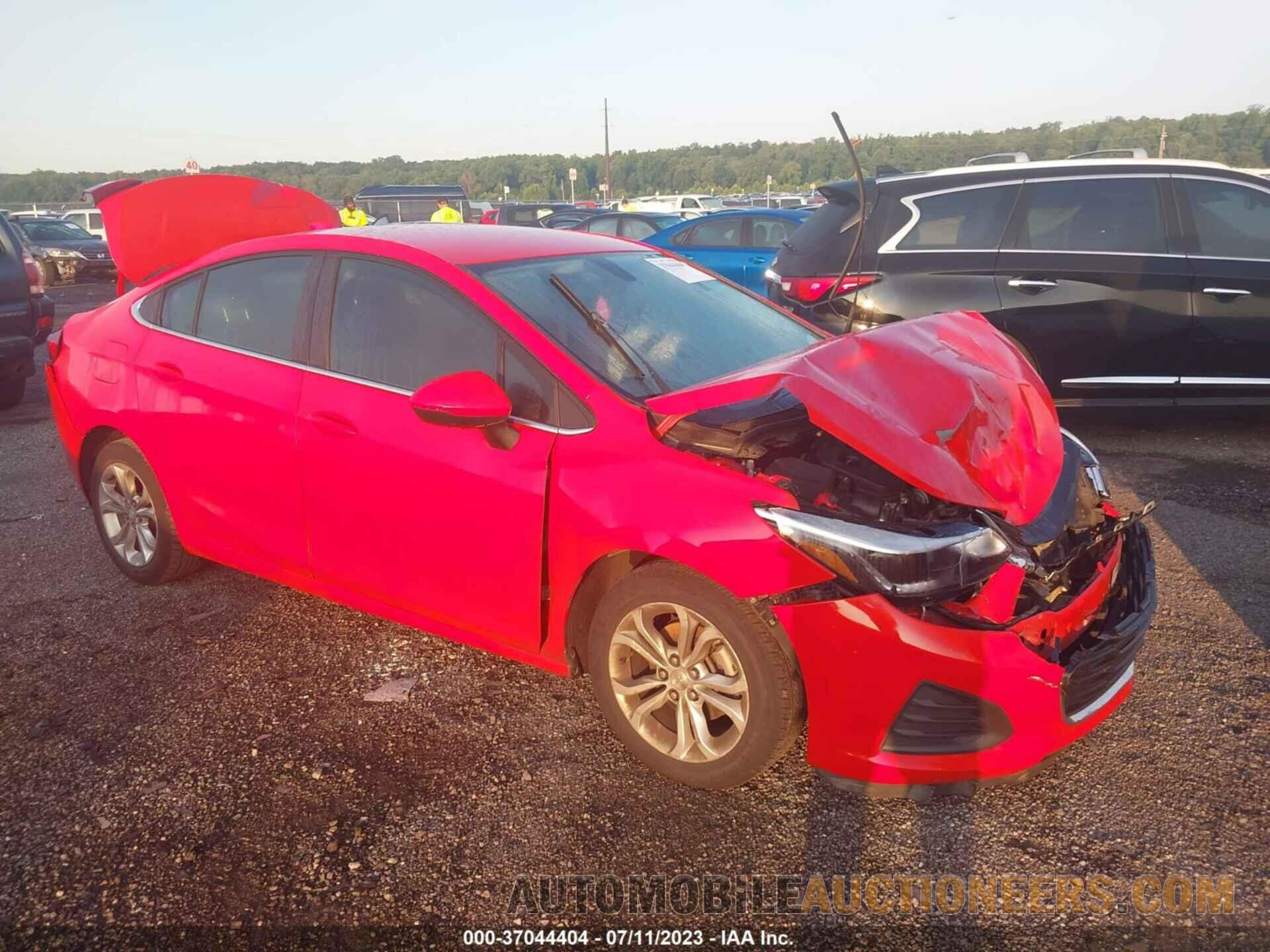 1G1BE5SM1K7119847 CHEVROLET CRUZE 2019