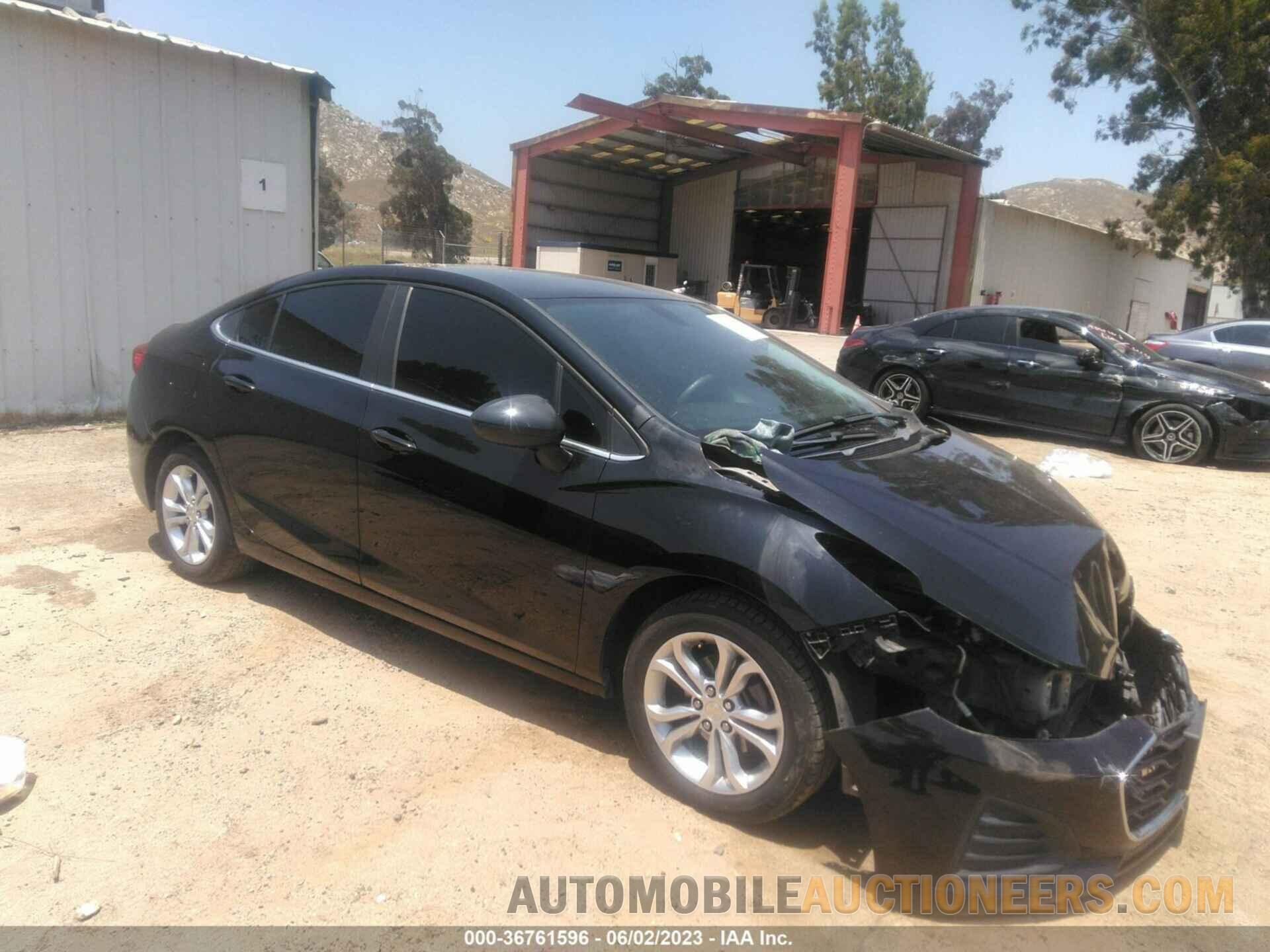 1G1BE5SM1K7145462 CHEVROLET CRUZE 2019