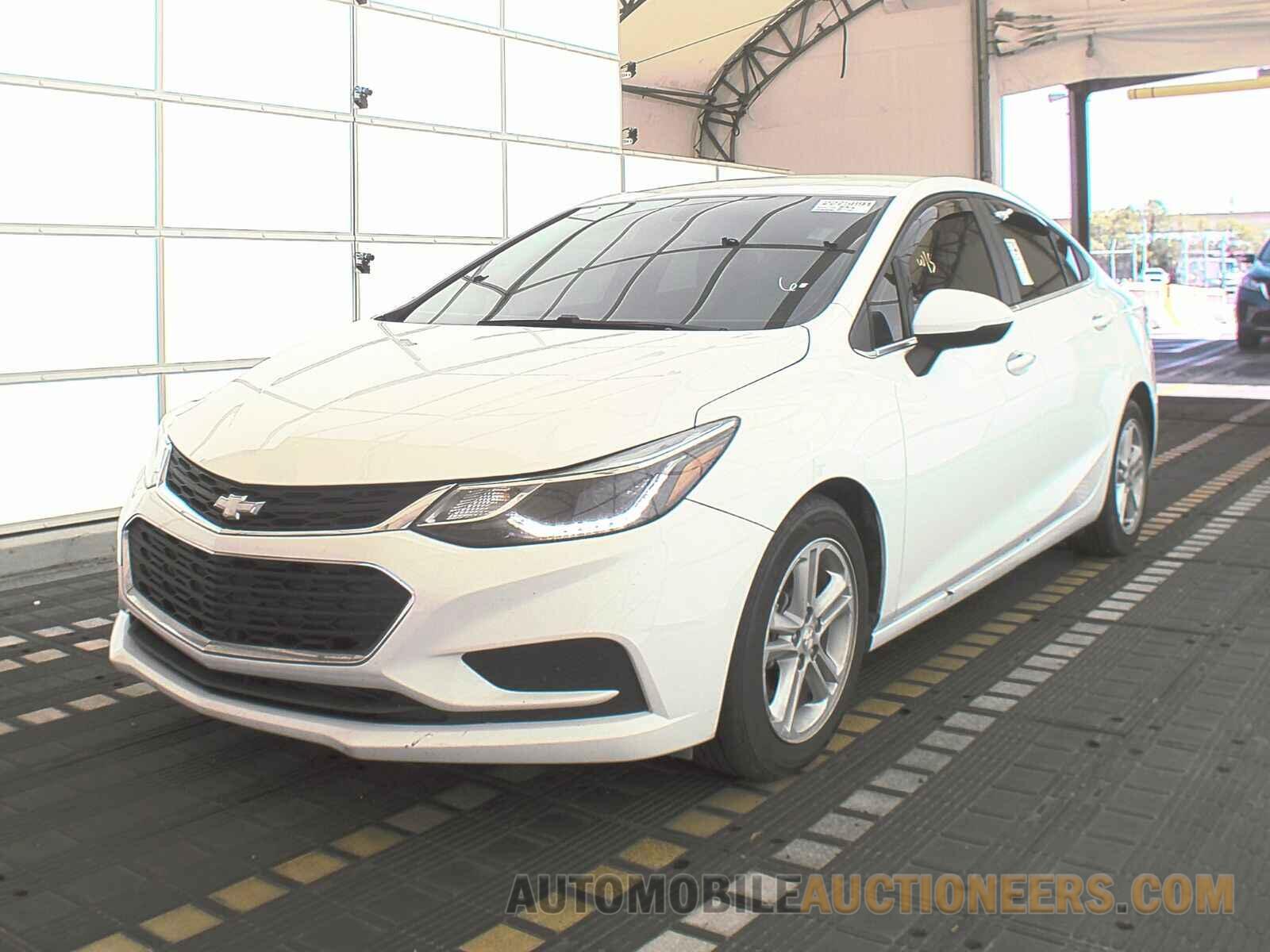 1G1BE5SM2G7321216 Chevrolet Cruze 2016