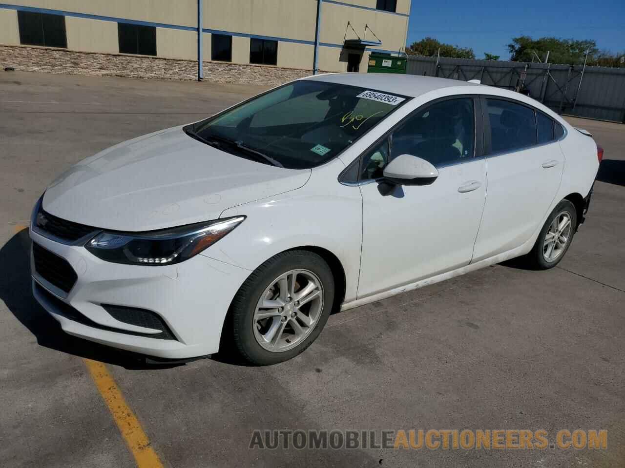 1G1BE5SM2J7136879 CHEVROLET CRUZE 2018