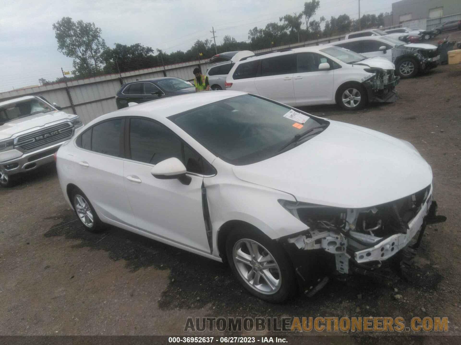 1G1BE5SM2J7154928 CHEVROLET CRUZE 2018