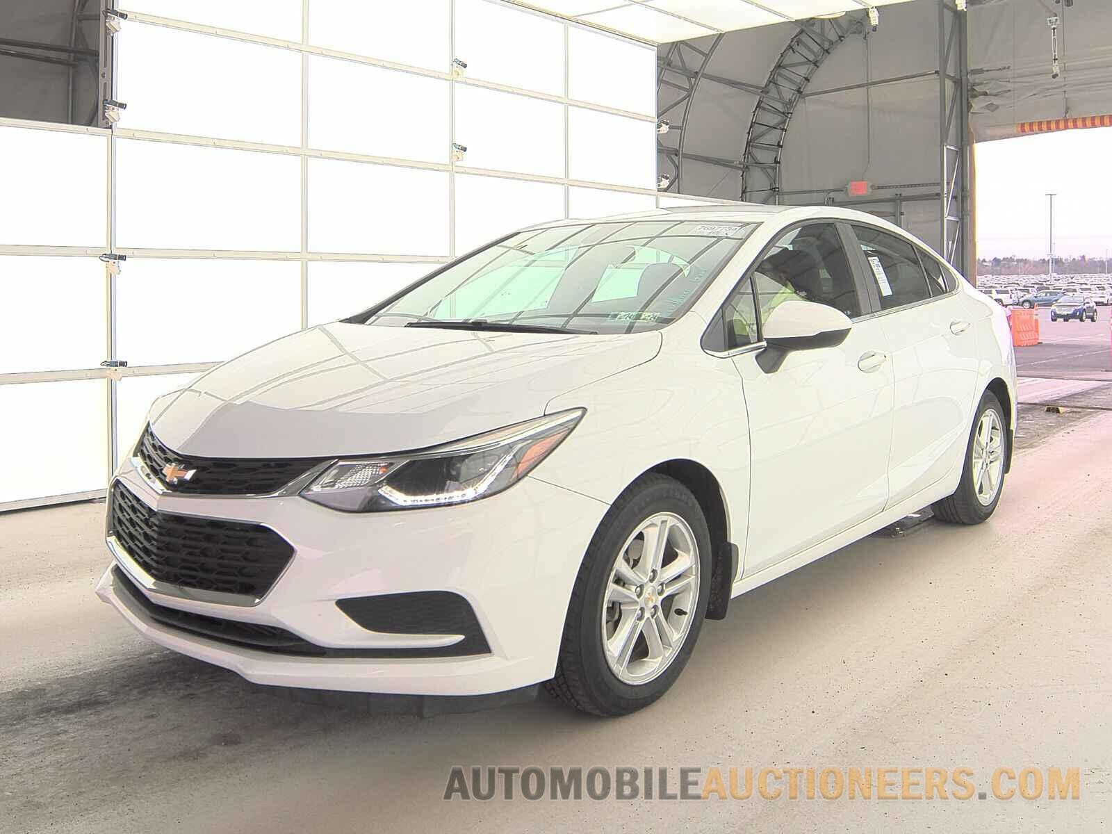 1G1BE5SM2J7156274 Chevrolet Cruze 2018