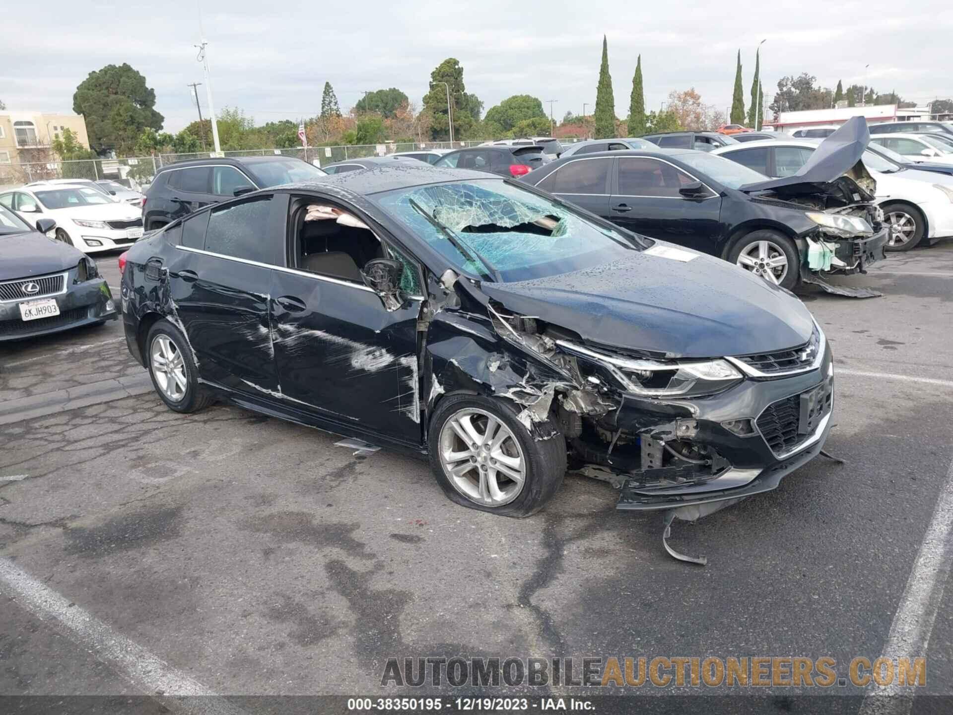 1G1BE5SM2J7230826 CHEVROLET CRUZE 2018