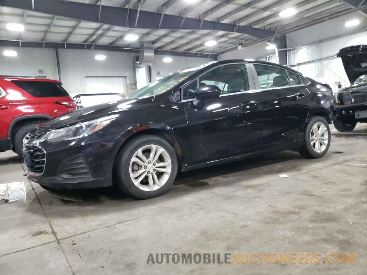 1G1BE5SM2K7107013 CHEVROLET CRUZE 2019