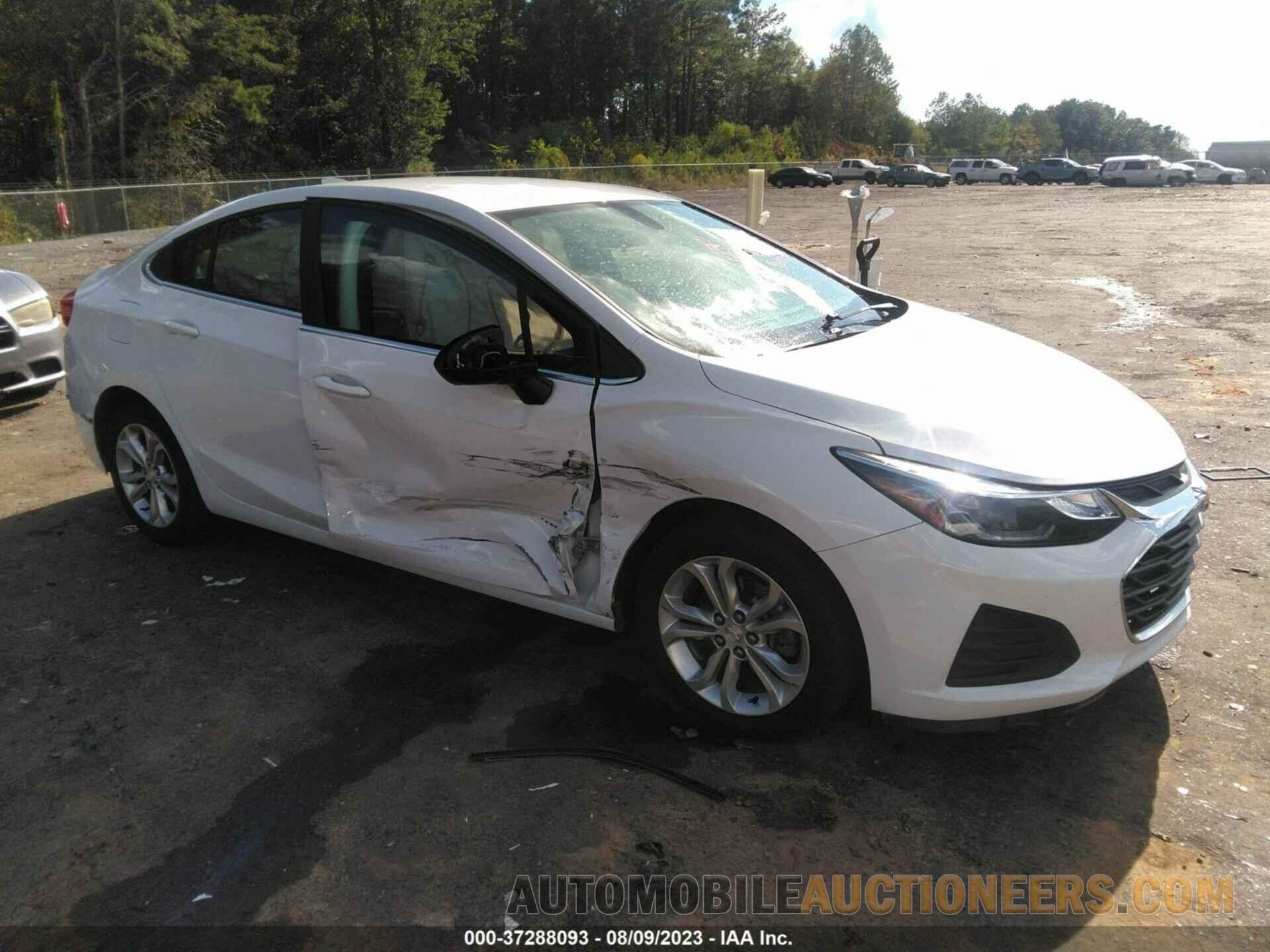 1G1BE5SM2K7129707 CHEVROLET CRUZE 2019