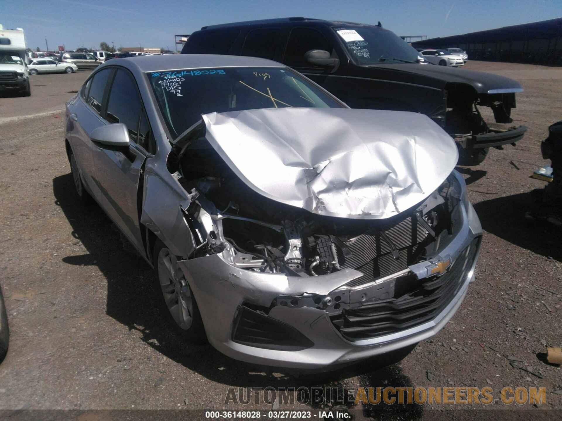 1G1BE5SM2K7129769 CHEVROLET CRUZE 2019