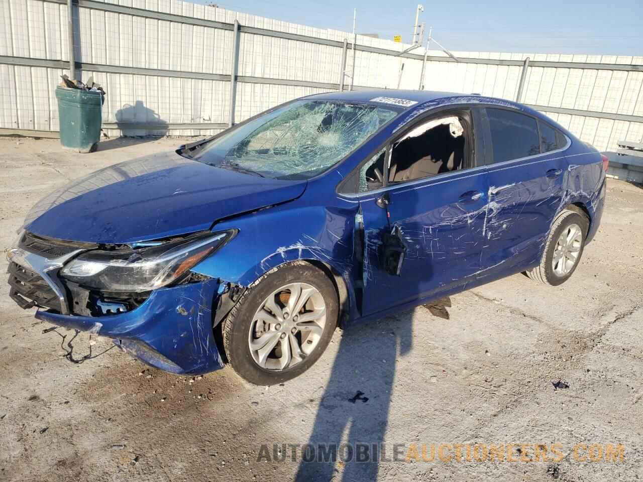 1G1BE5SM2K7137497 CHEVROLET CRUZE 2019