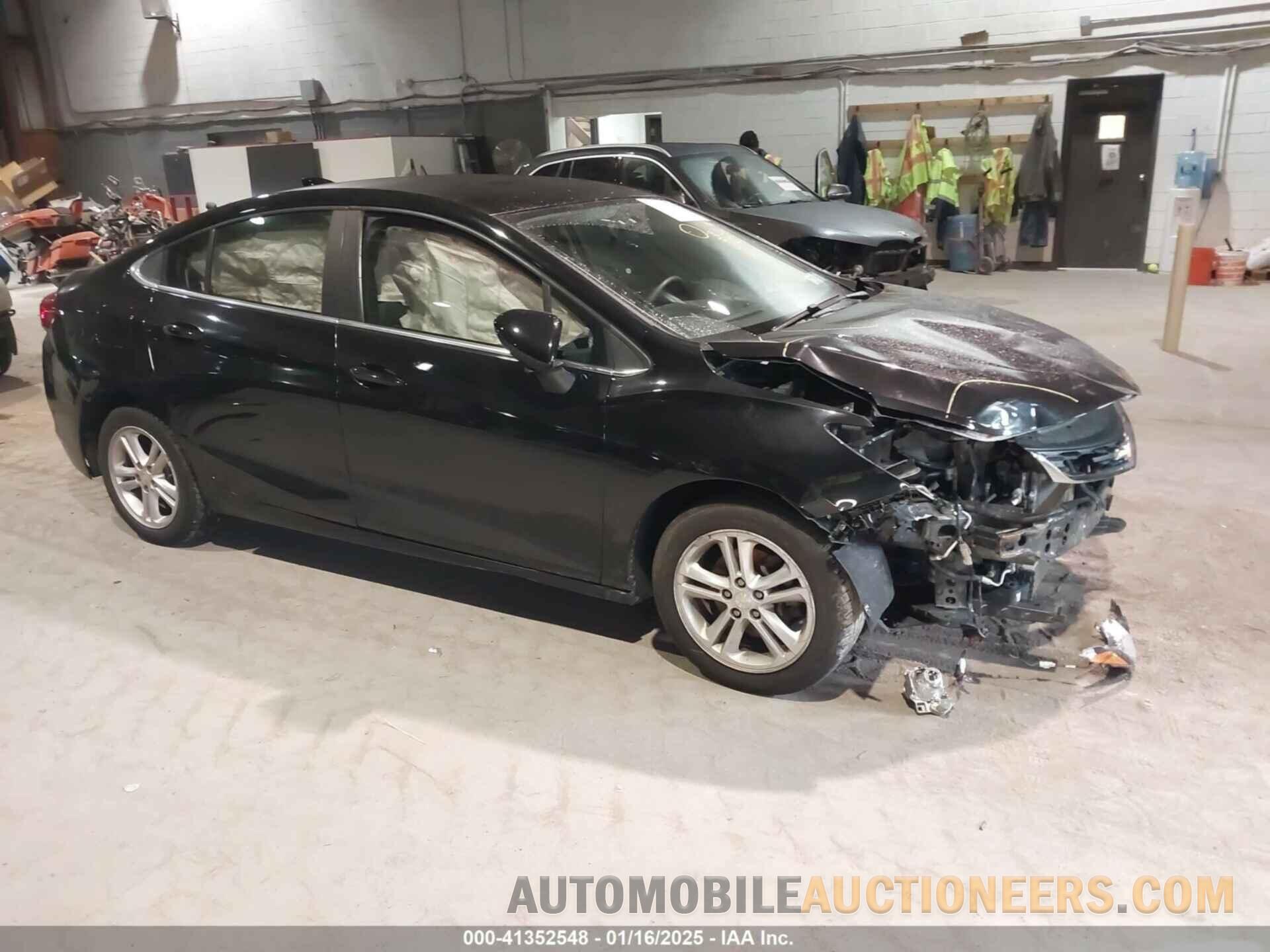 1G1BE5SM3H7270391 CHEVROLET CRUZE 2017