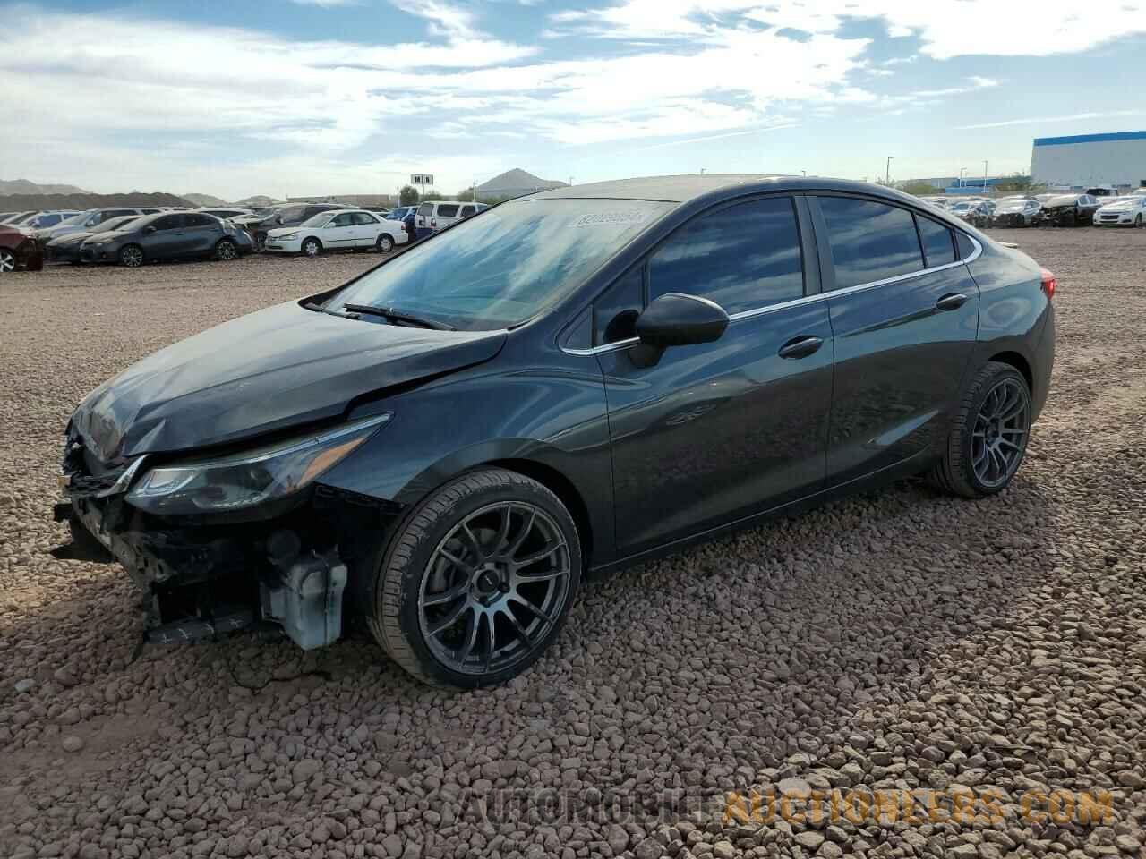 1G1BE5SM3J7107651 CHEVROLET CRUZE 2018