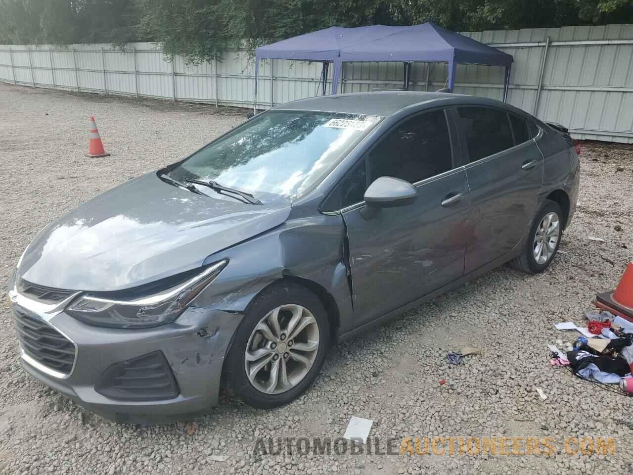 1G1BE5SM3K7107988 CHEVROLET CRUZE 2019