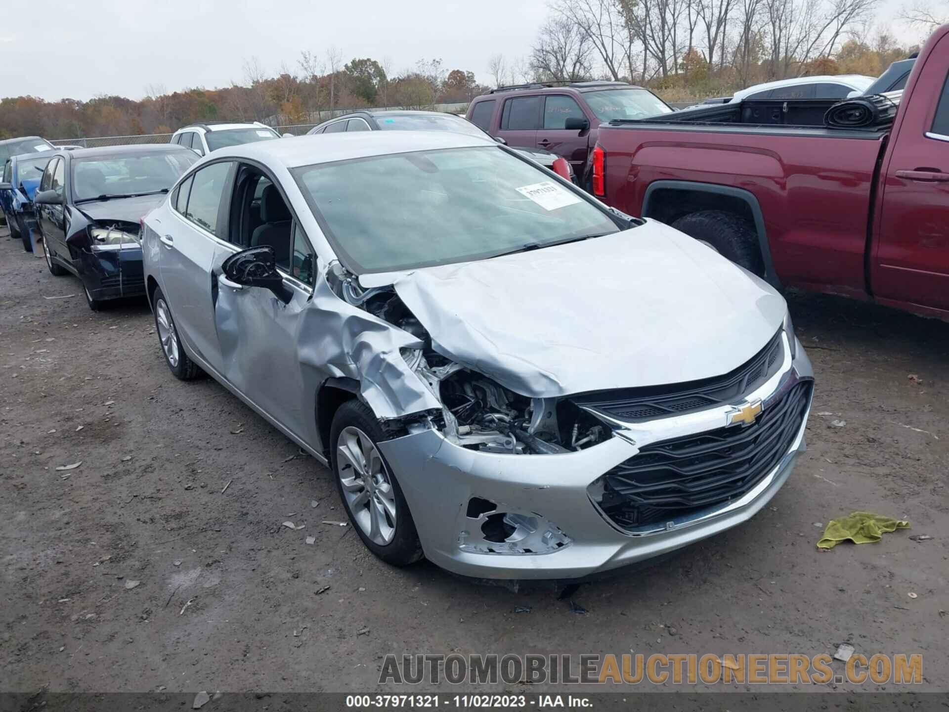 1G1BE5SM3K7110812 CHEVROLET CRUZE 2019