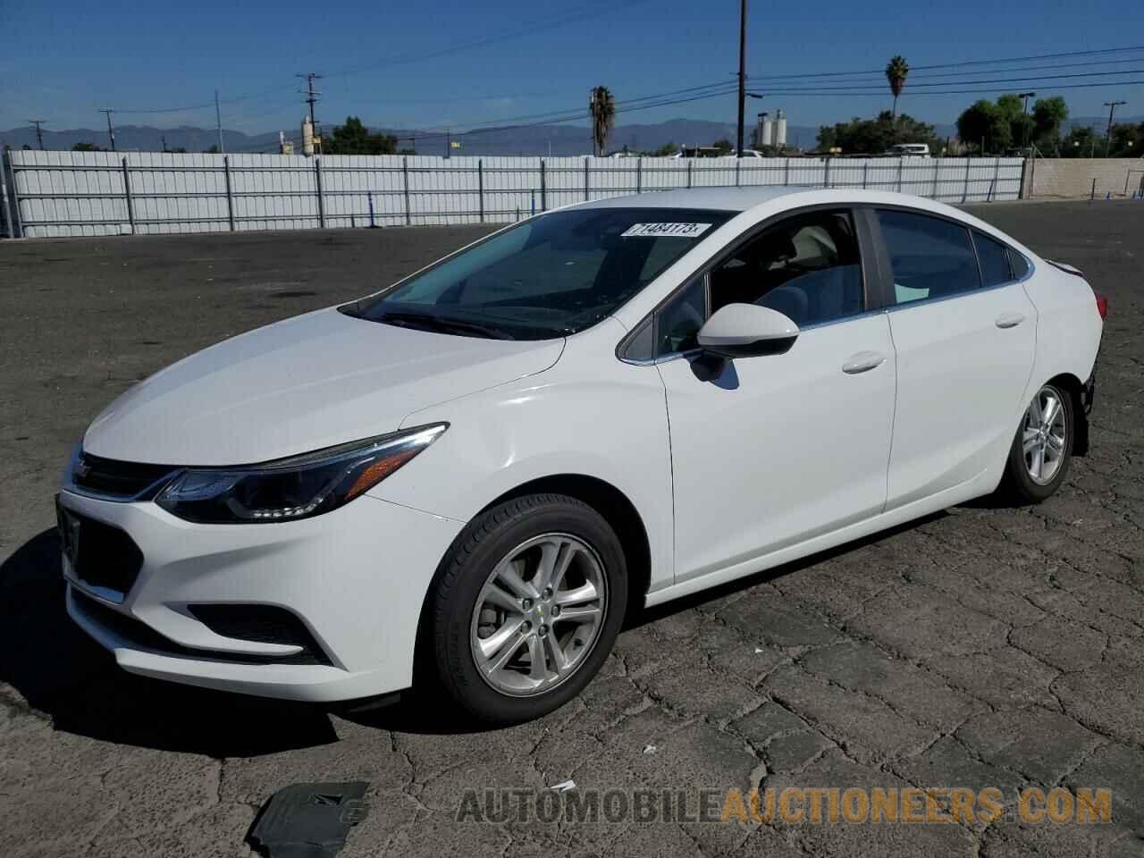 1G1BE5SM4J7104483 CHEVROLET CRUZE 2018