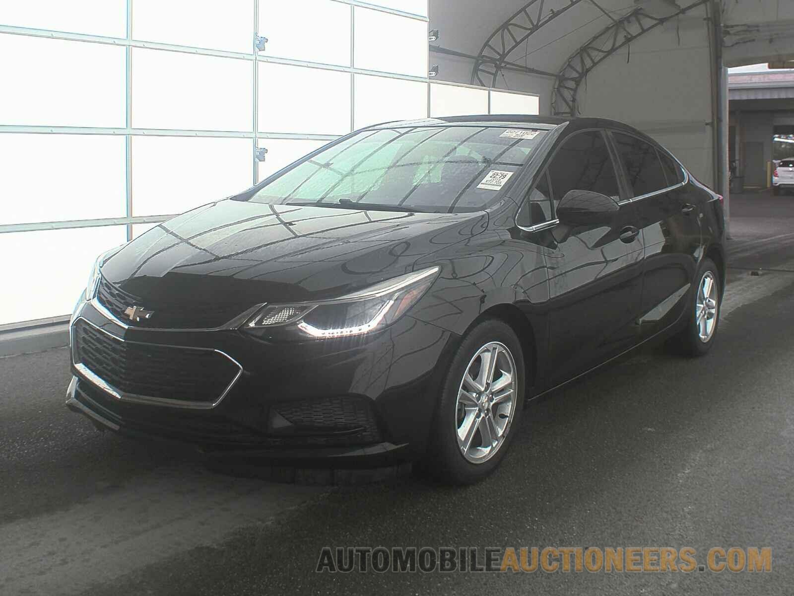 1G1BE5SM4J7114074 Chevrolet Cruze 2018