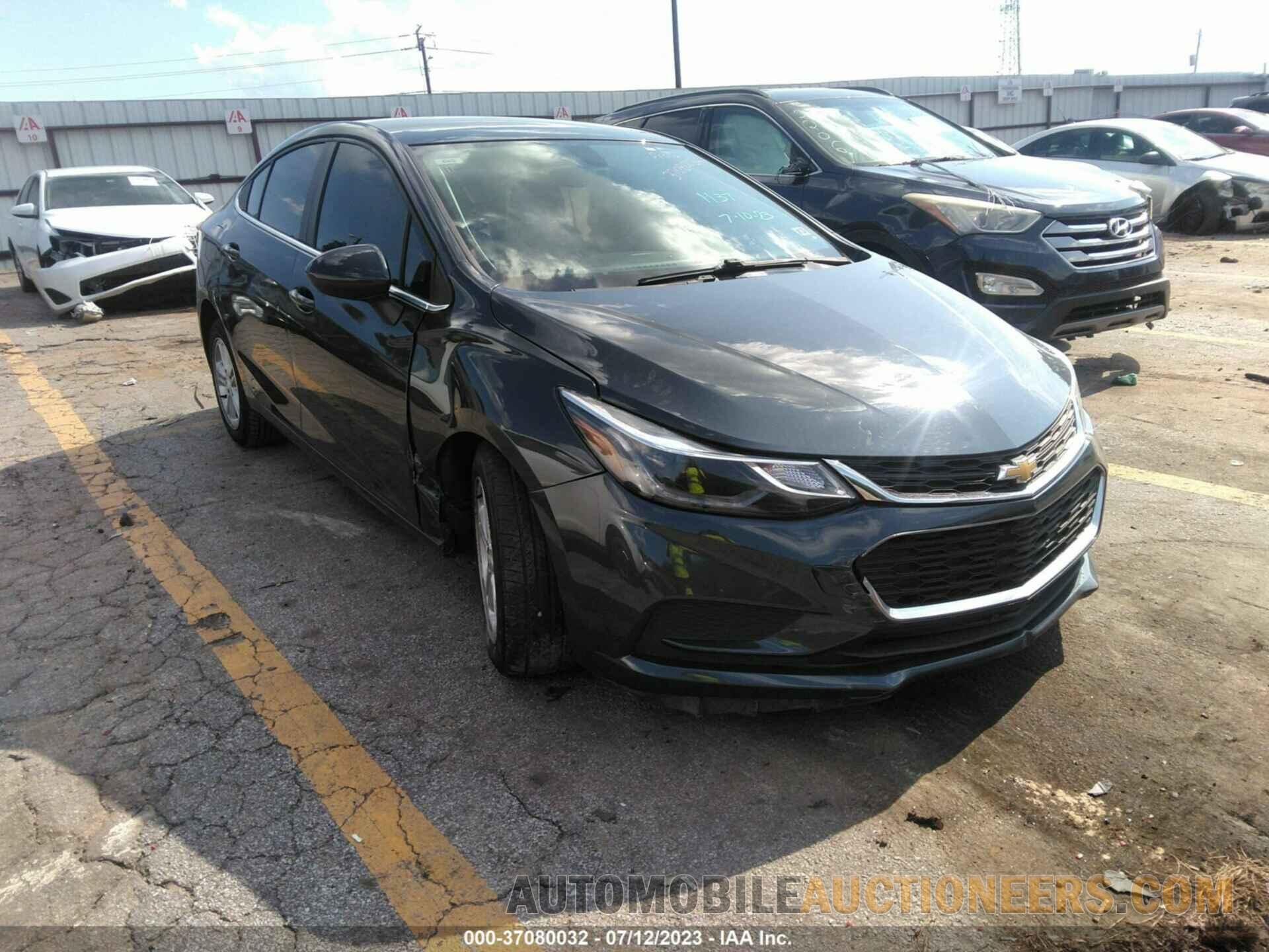 1G1BE5SM4J7121137 CHEVROLET CRUZE 2018