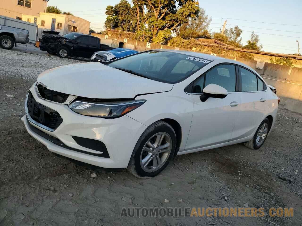 1G1BE5SM4J7171715 CHEVROLET CRUZE 2018