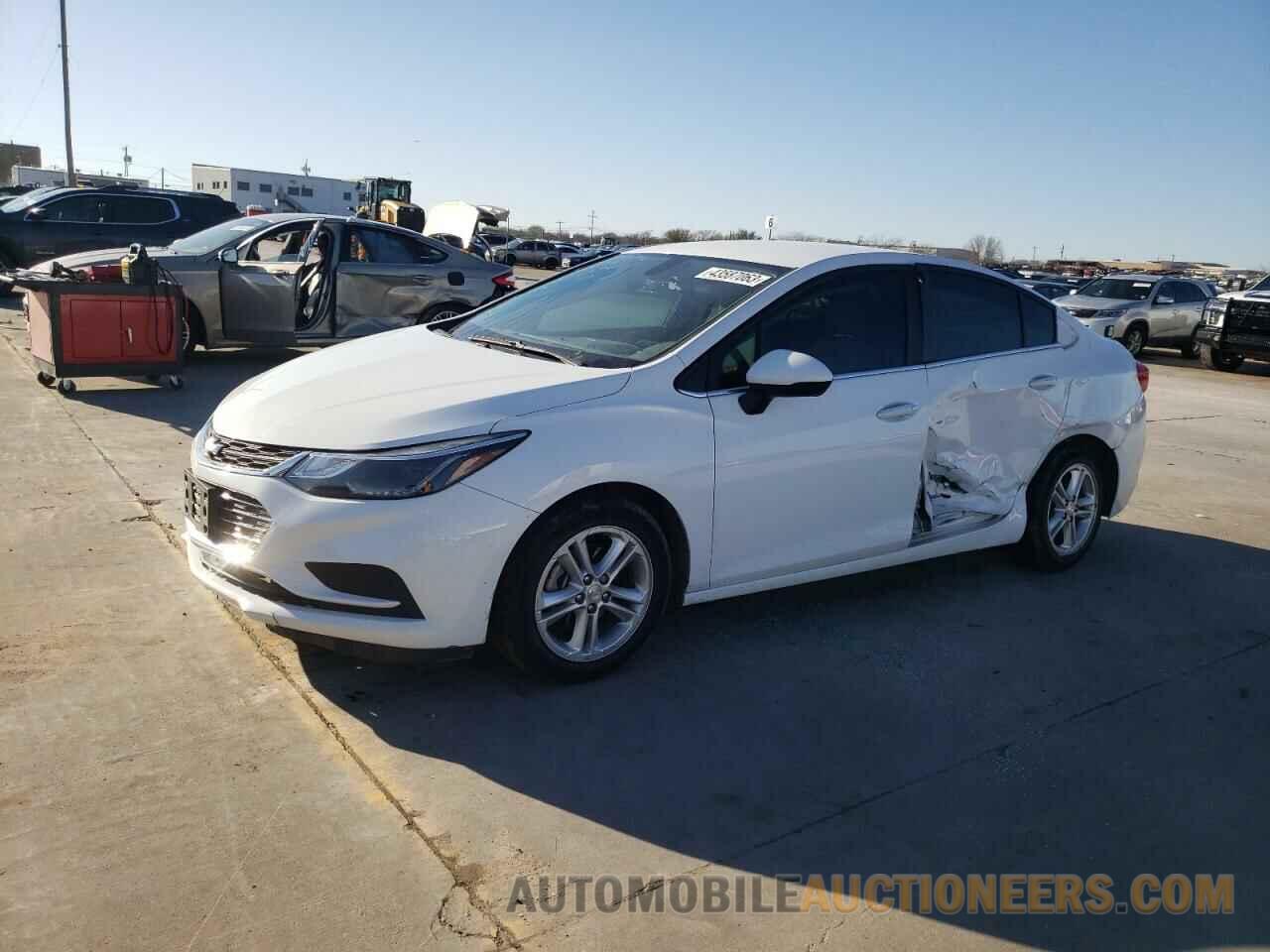 1G1BE5SM4J7182083 CHEVROLET CRUZE 2018