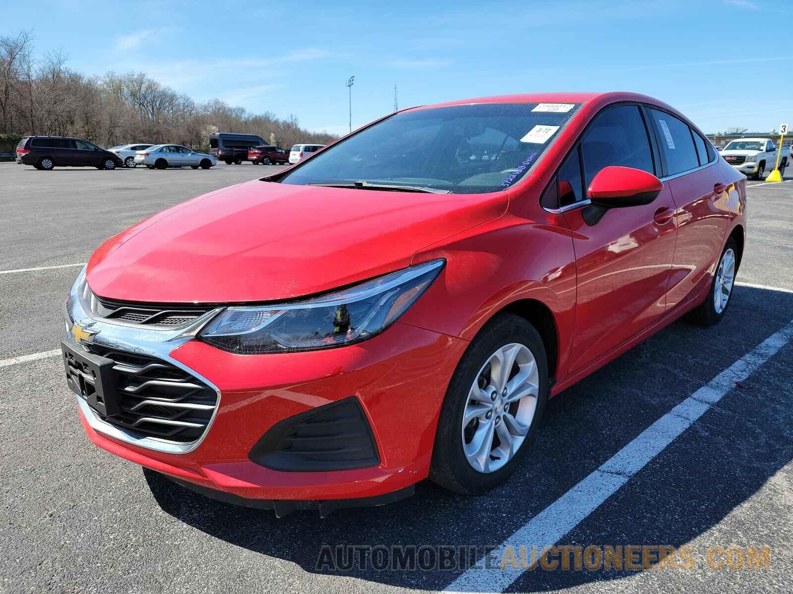 1G1BE5SM4K7124606 Chevrolet Cruze 2019