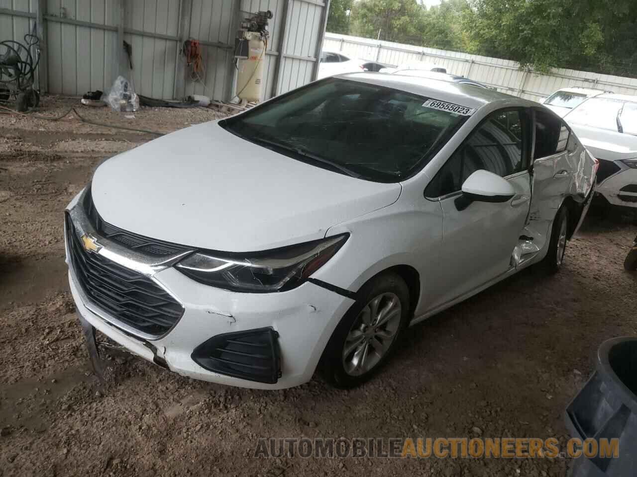 1G1BE5SM4K7140305 CHEVROLET CRUZE 2019