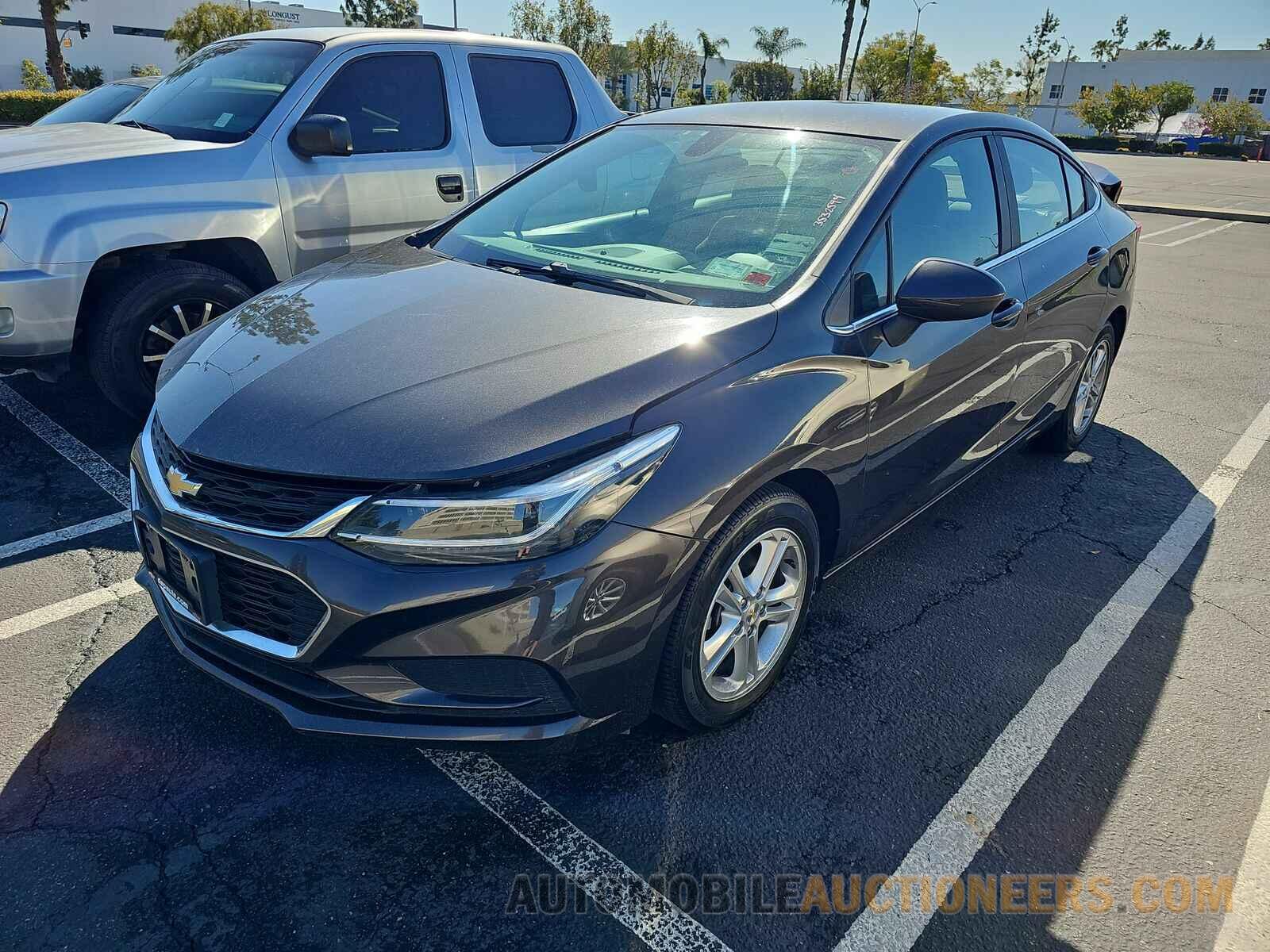 1G1BE5SM5H7138863 Chevrolet Cruze 2017