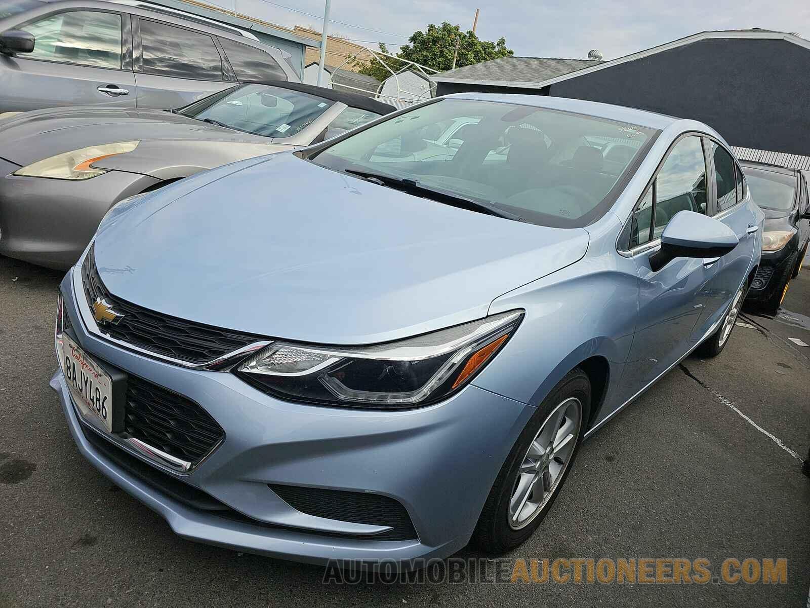 1G1BE5SM5H7157008 Chevrolet Cruze 2017