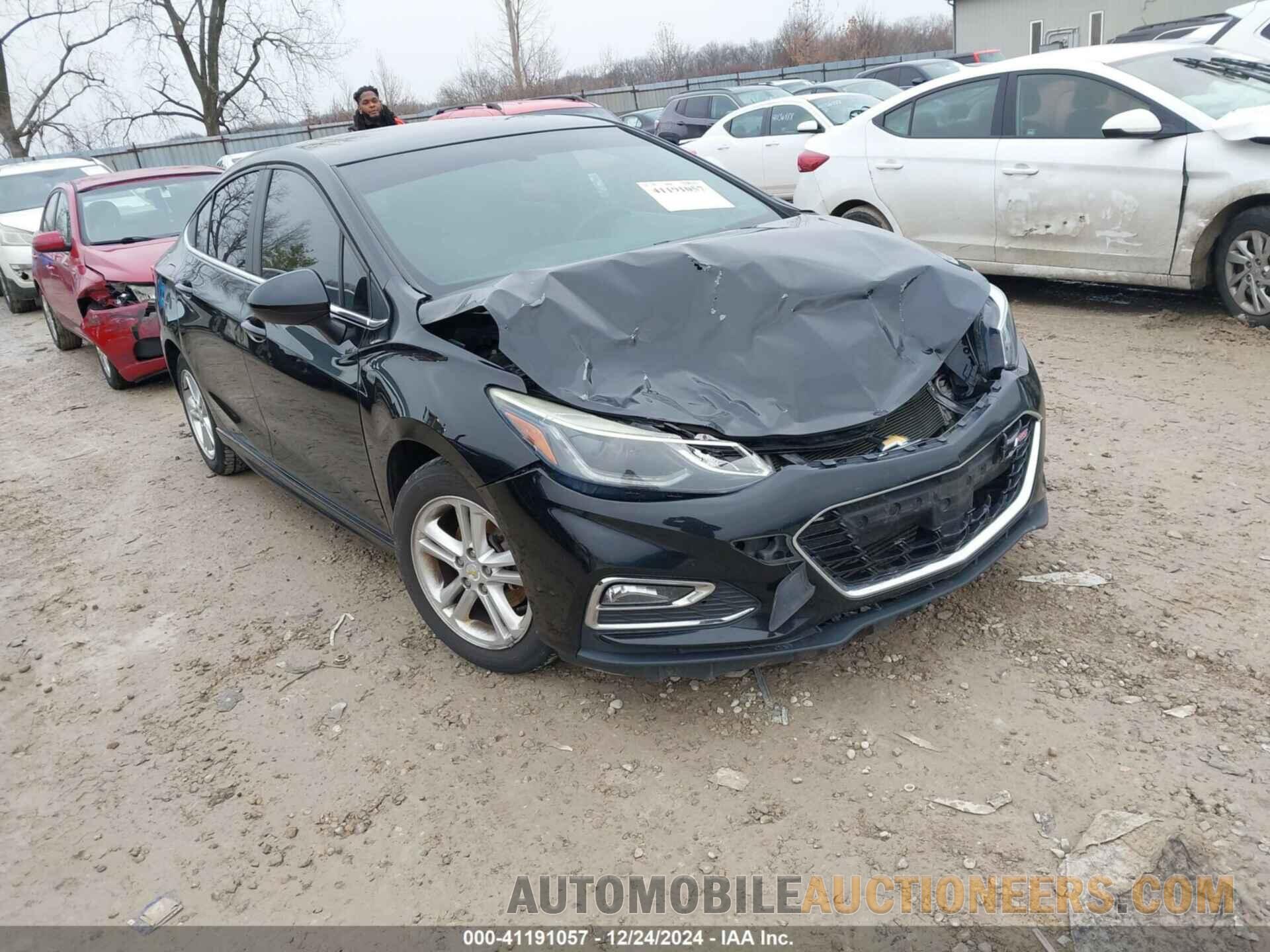 1G1BE5SM5H7160748 CHEVROLET CRUZE 2017