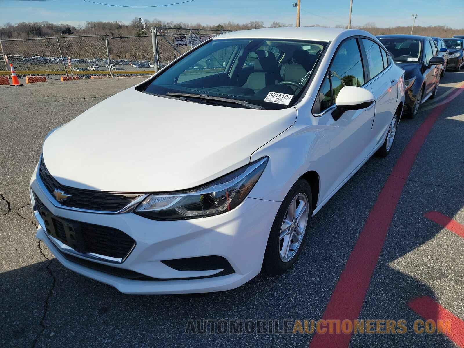 1G1BE5SM5H7165464 Chevrolet Cruze 2017