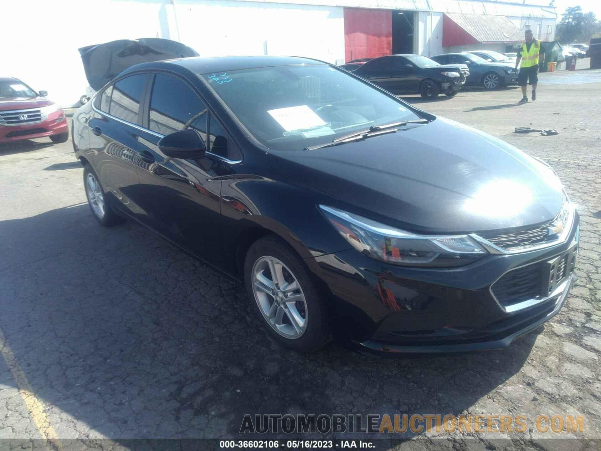 1G1BE5SM5J7107571 CHEVROLET CRUZE 2018