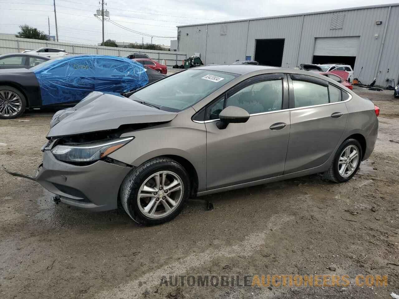 1G1BE5SM5J7152297 CHEVROLET CRUZE 2018