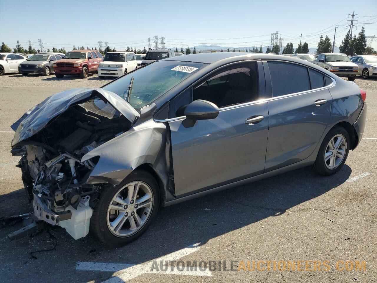 1G1BE5SM5J7168869 CHEVROLET CRUZE 2018