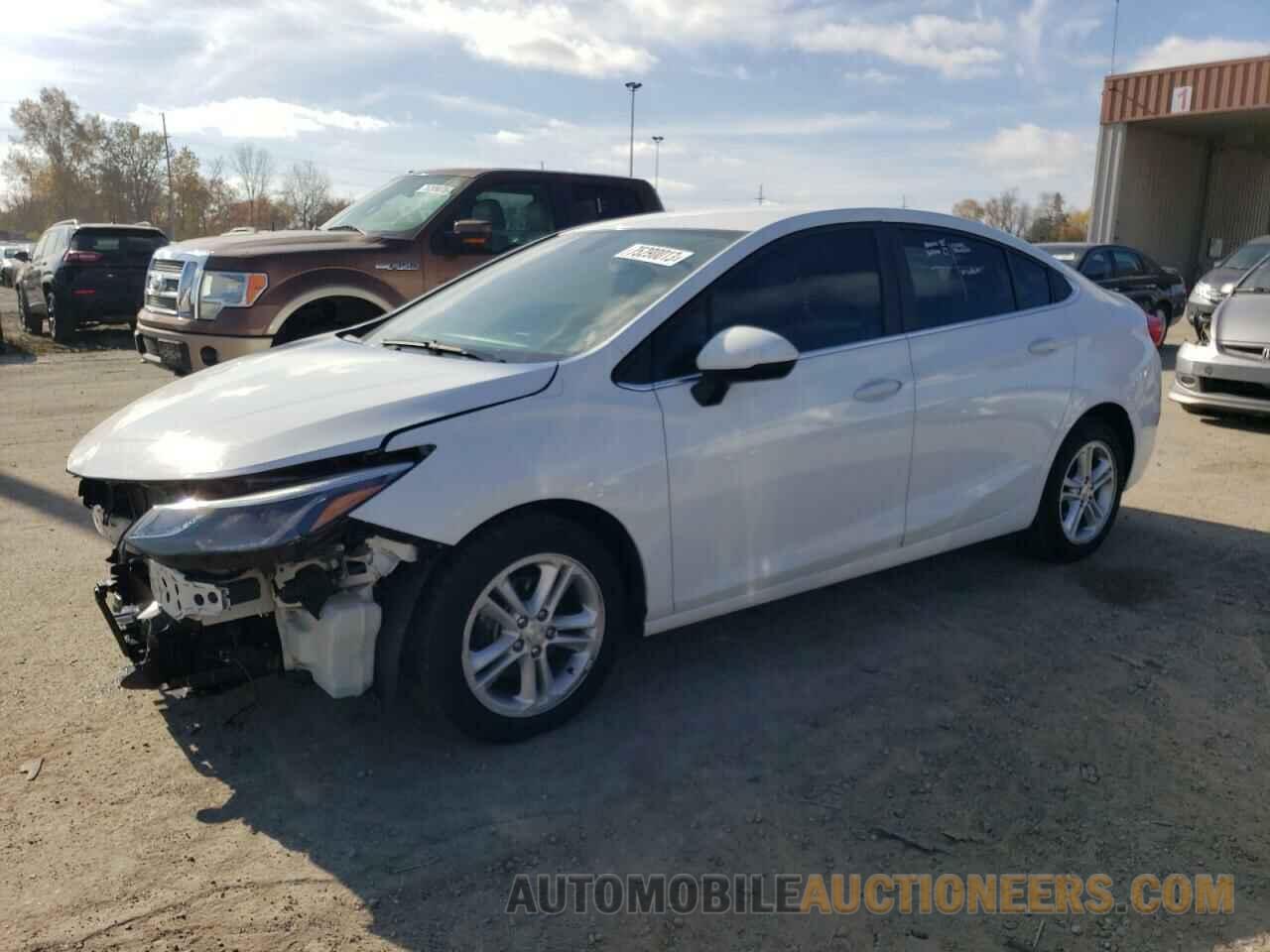 1G1BE5SM5J7174364 CHEVROLET CRUZE 2018