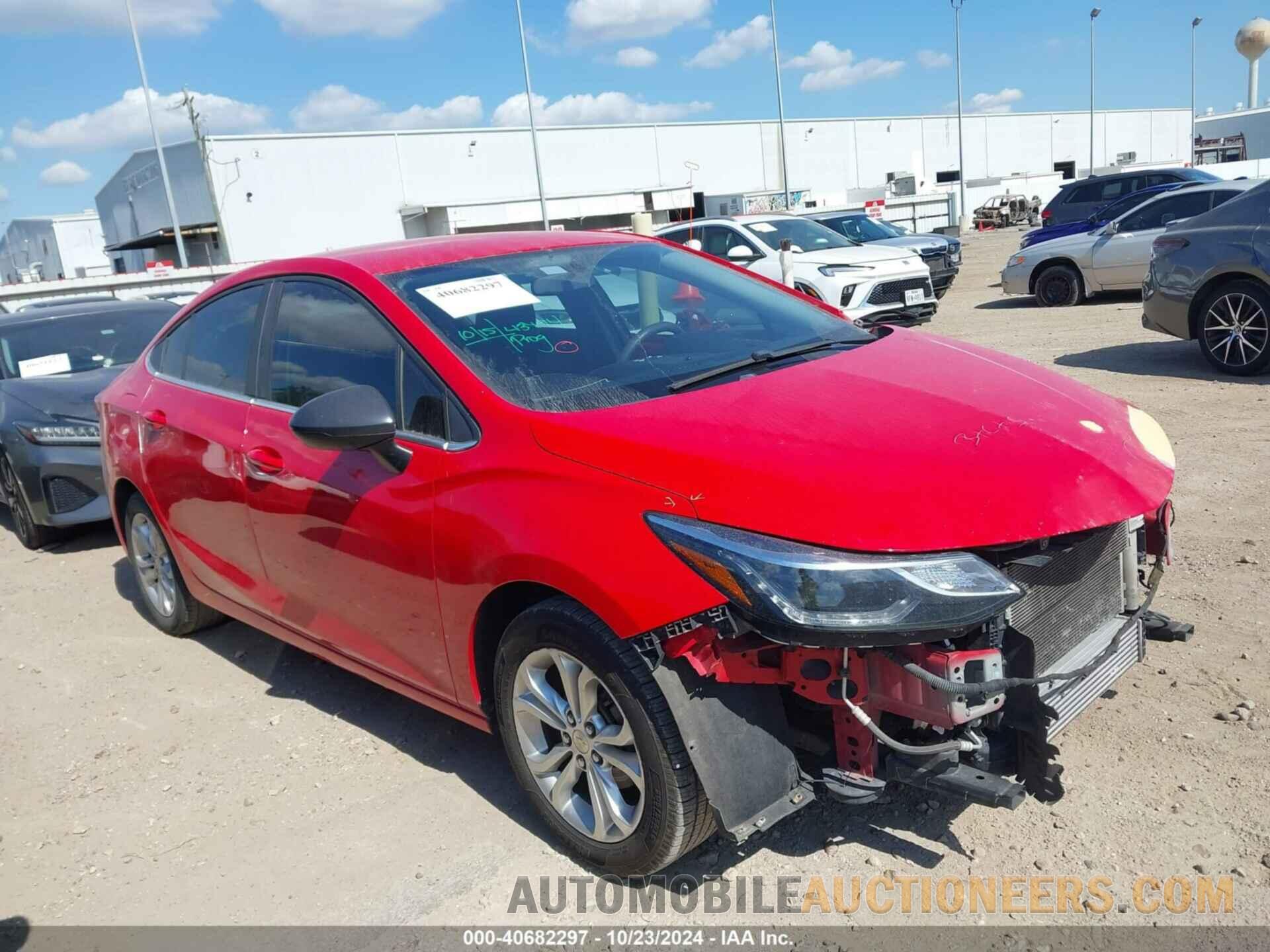 1G1BE5SM5K7113985 CHEVROLET CRUZE 2019