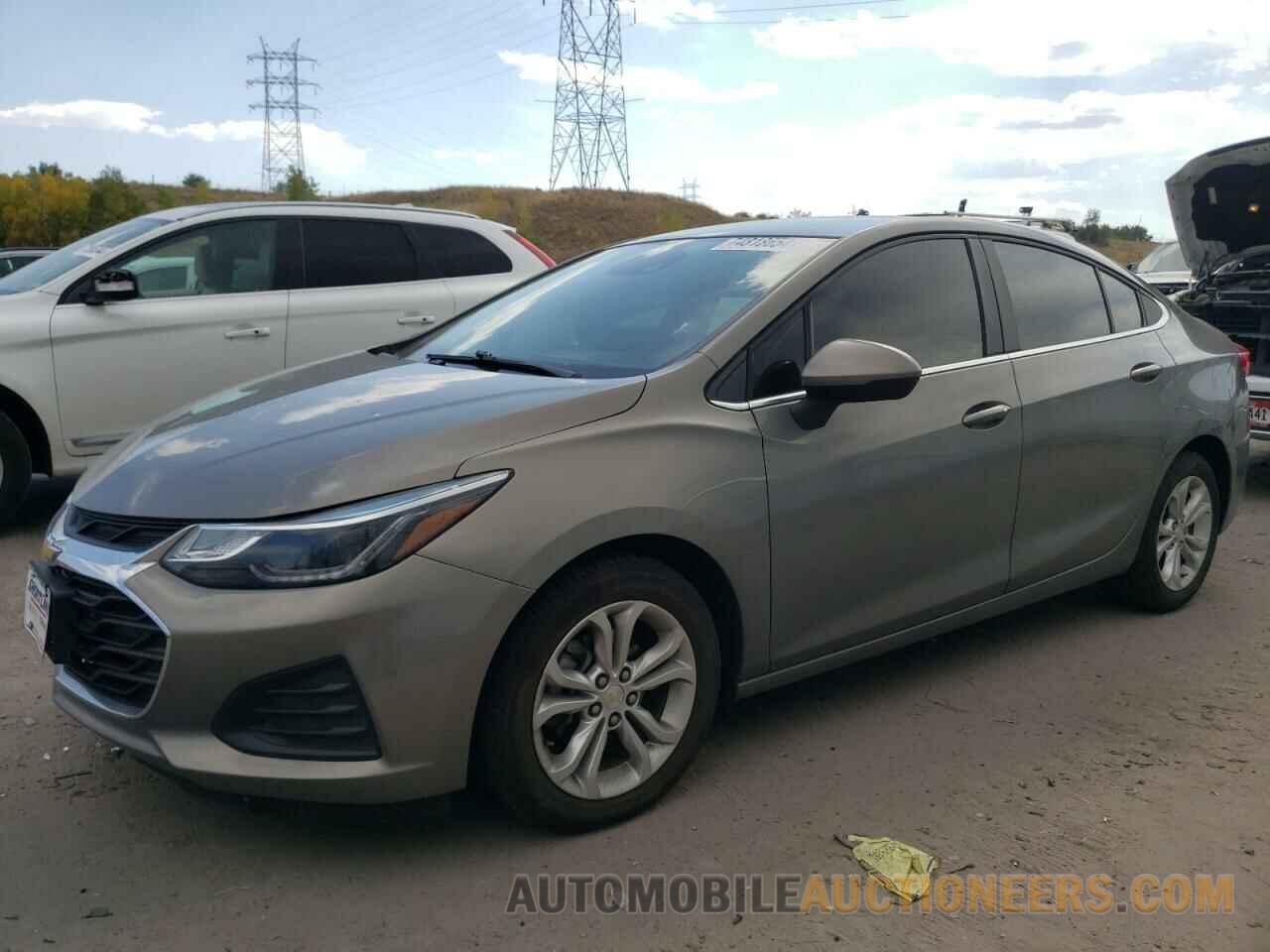 1G1BE5SM5K7124176 CHEVROLET CRUZE 2019