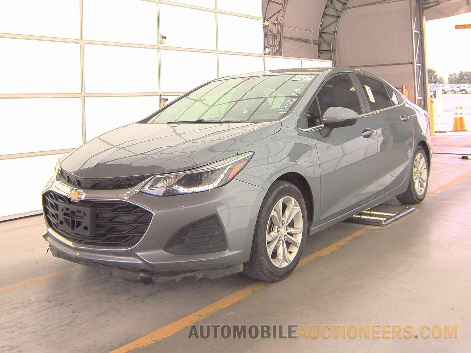 1G1BE5SM5K7139325 Chevrolet Cruze 2019