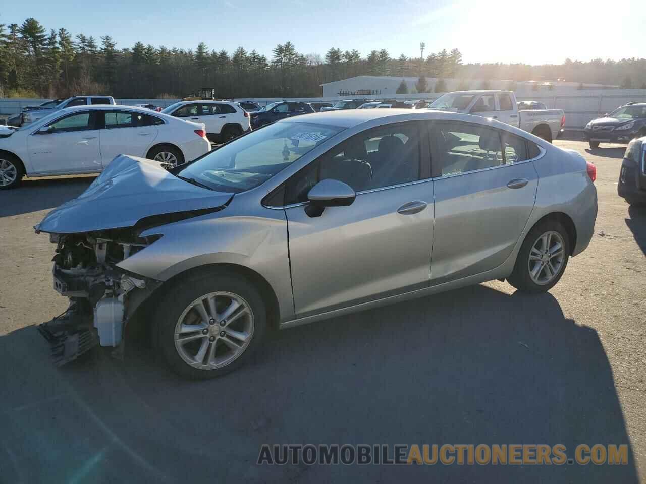 1G1BE5SM6H7107007 CHEVROLET CRUZE 2017