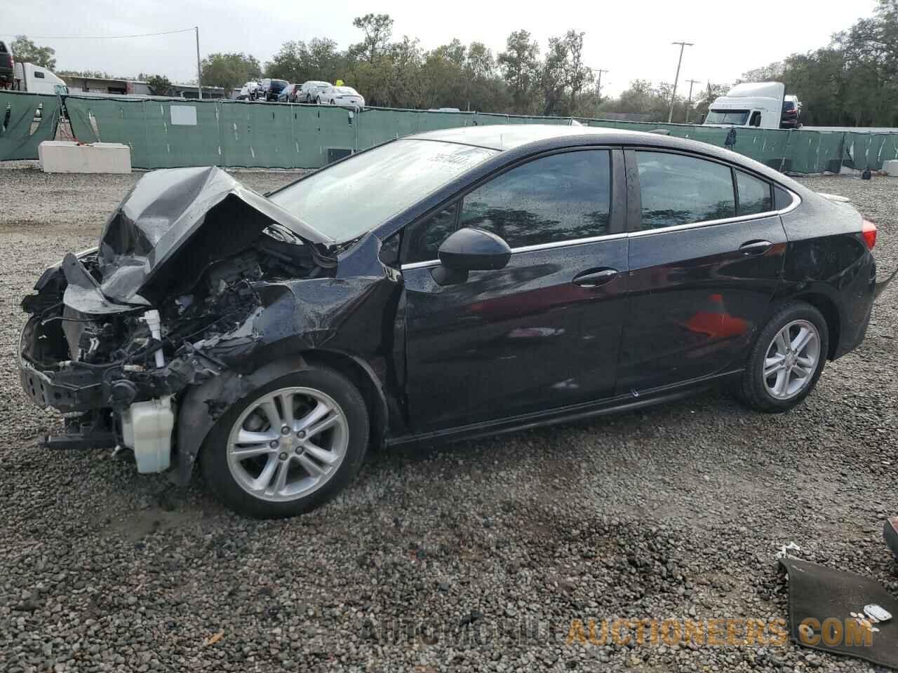 1G1BE5SM6H7116337 CHEVROLET CRUZE 2017